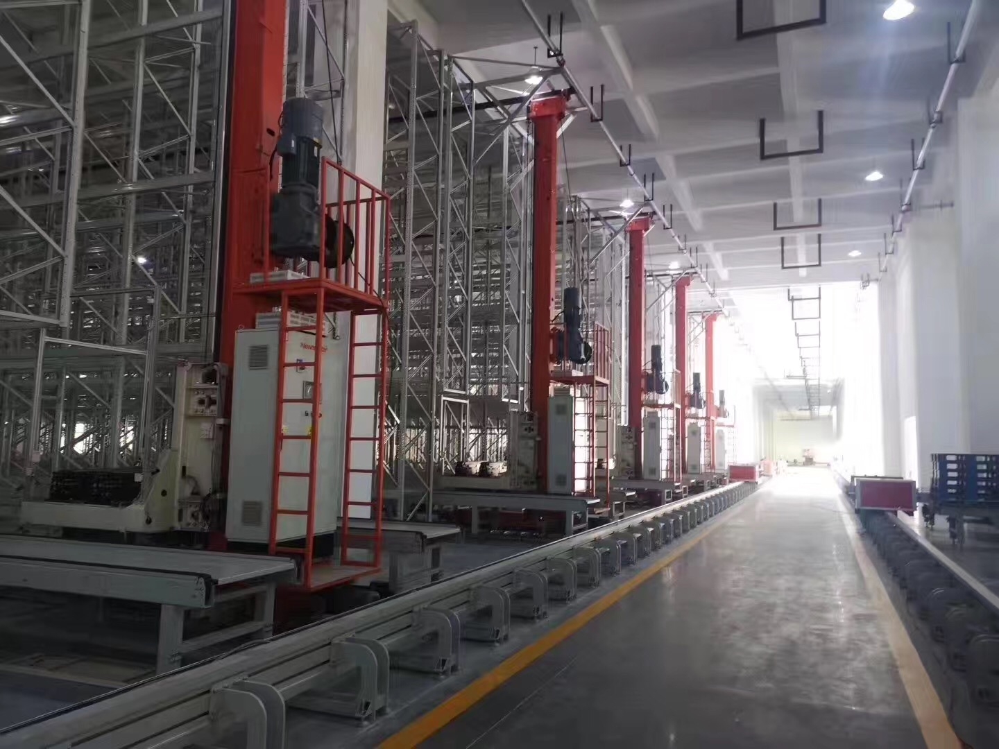 QDITC Medium Duty Warehouse ASRS Storage Racking Automated Storage and Retrieval System with Customizable Height