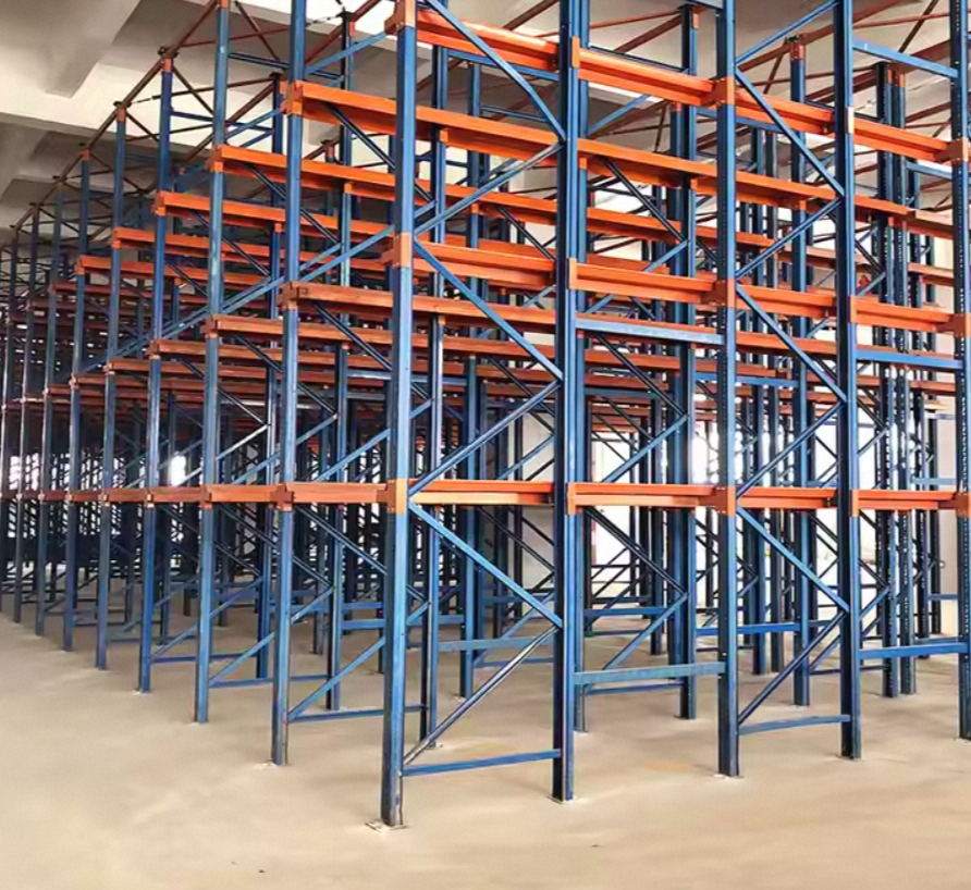 Drive-in racking layout view