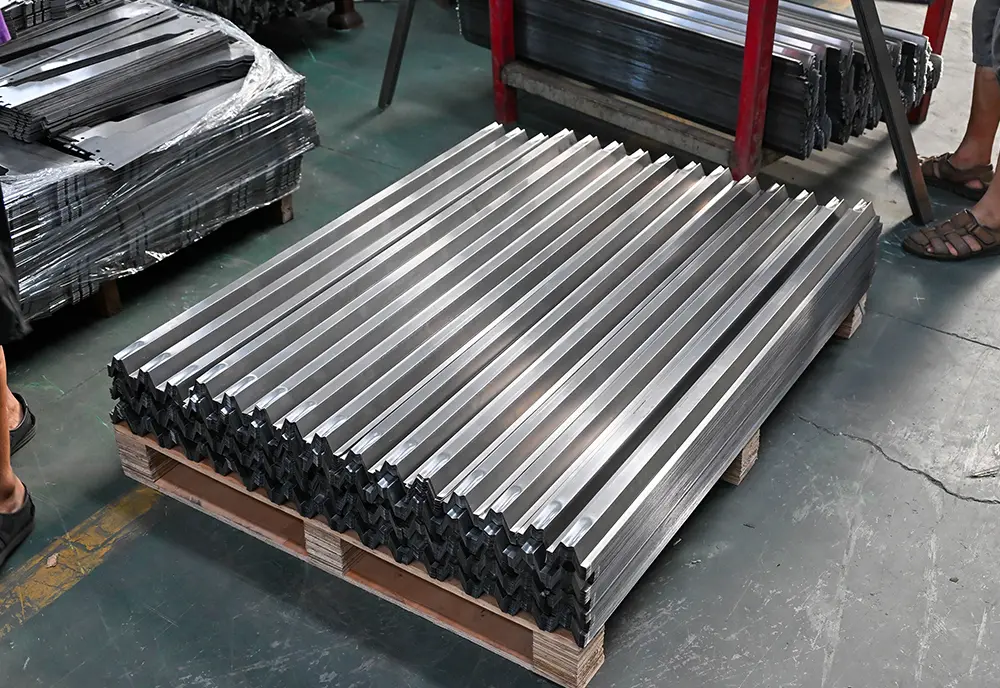 Industrial Robotic Welding for Pallet Rack Beam Connectors