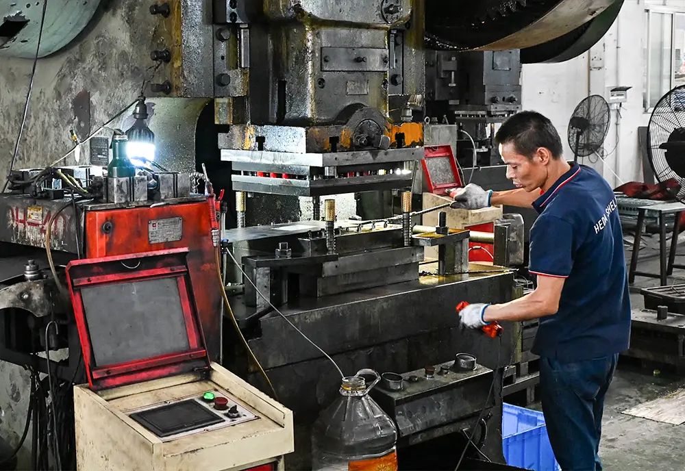 Continuous Cold Roll Forming Line for Upright Columns