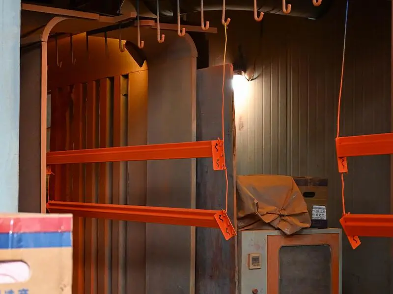 Electrostatic powder coating line