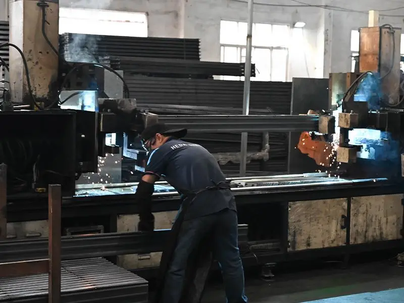 CO2 shielded robotic and MIG welding