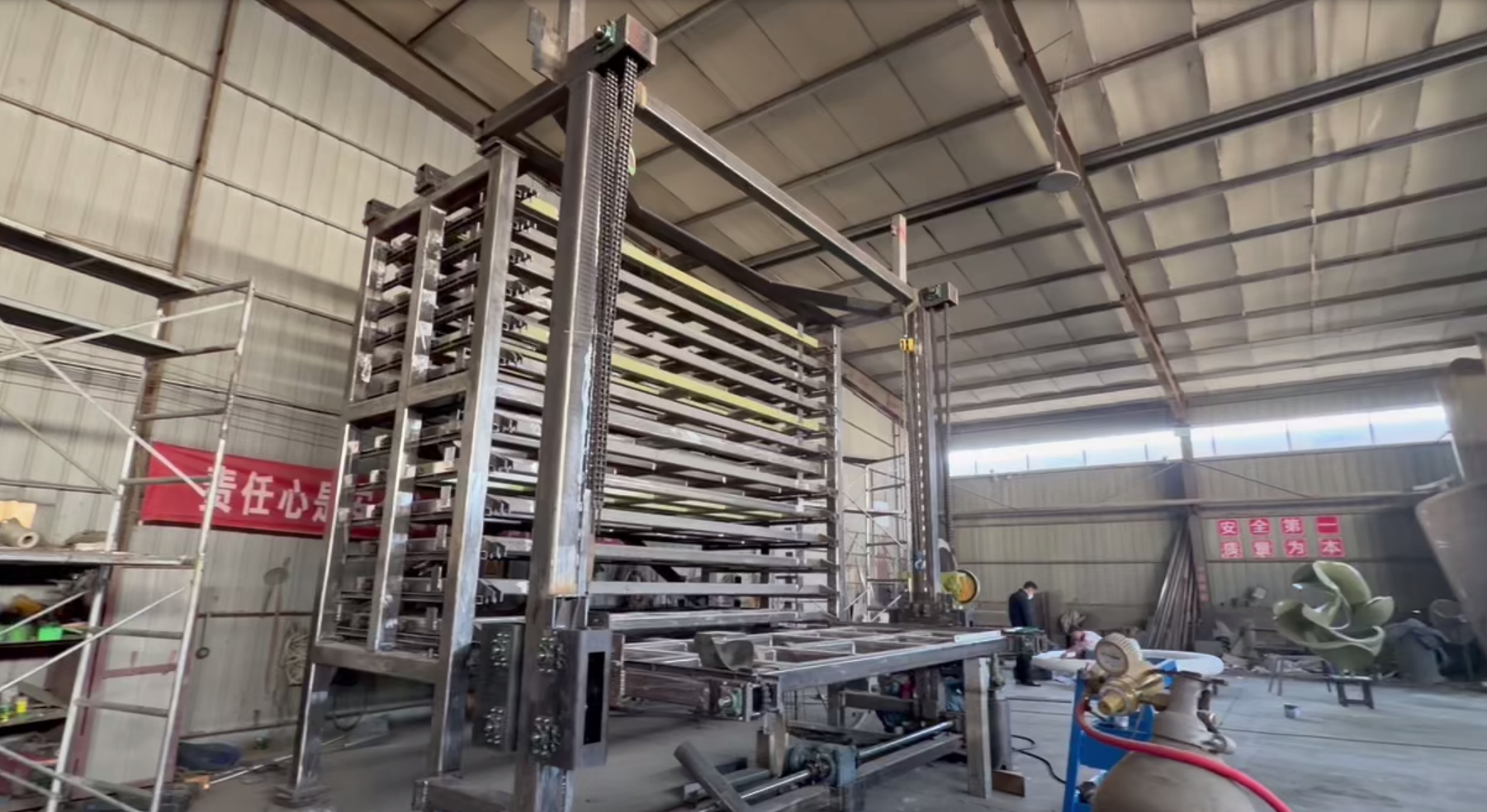 Heavy Load 8-Layer Adjustable Vertical Roll Out Sheet Rack with Wheels for Steel Aluminum and Panel Material Storage