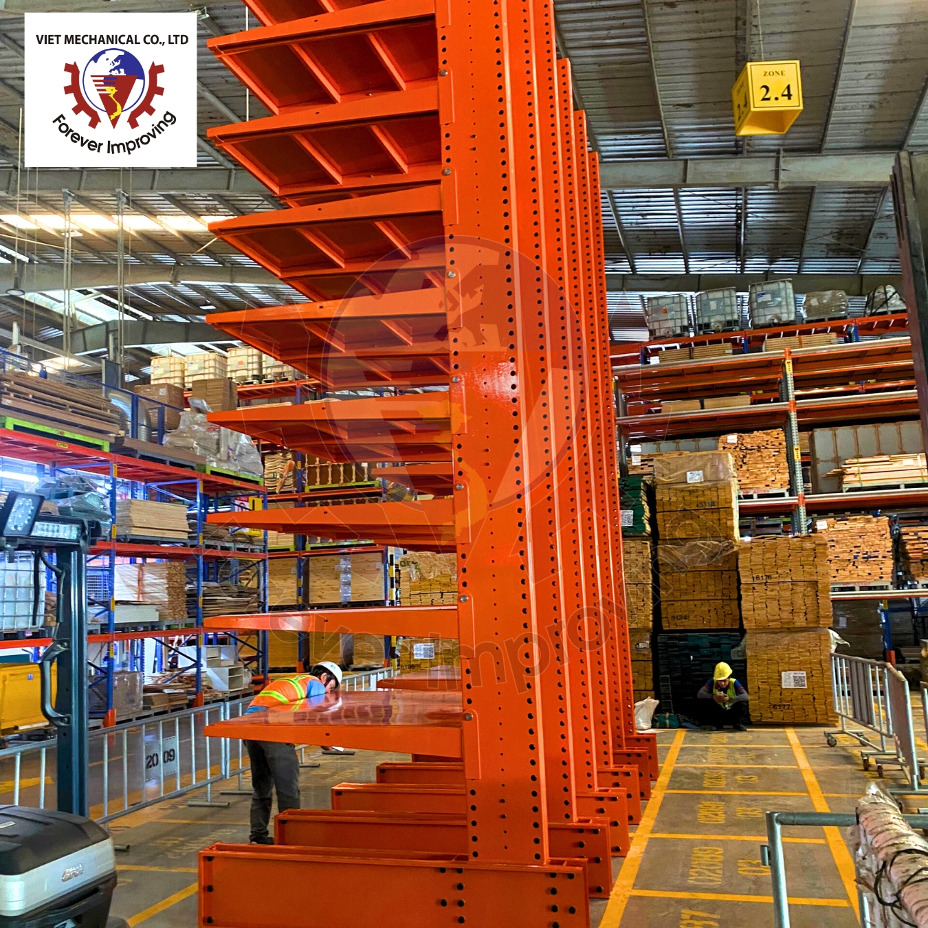 Strong Cantilever Rack Built For Safe And Organized Storage In Factories And Distribution Centers