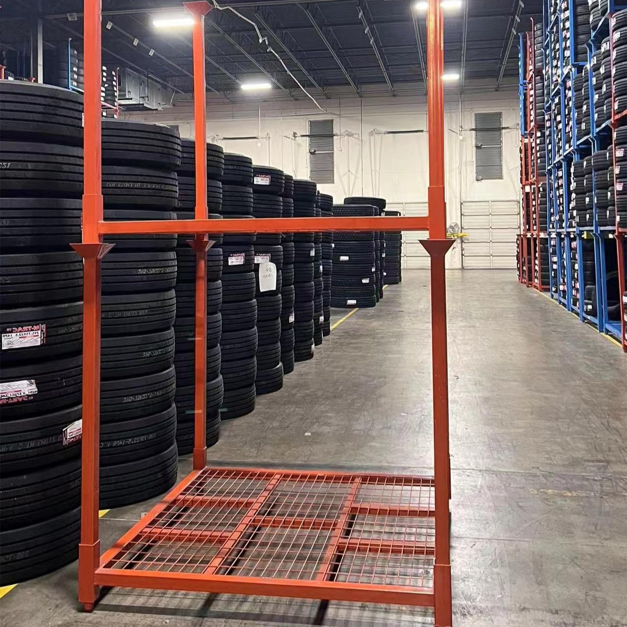 Warehousing Storage Heavy Duty Steel Fabric Multi-Level Corrosion Protection Truck Tyre Cold Storage Stacking Metal Racks