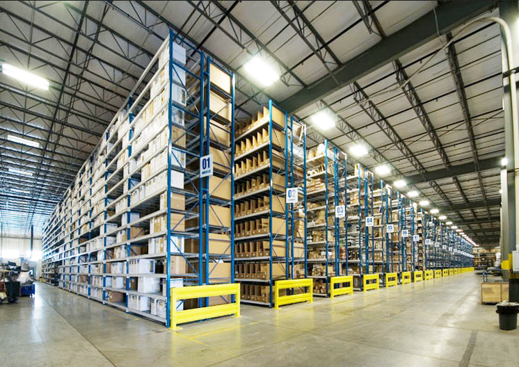 Heavy duty shelving warehouse layout