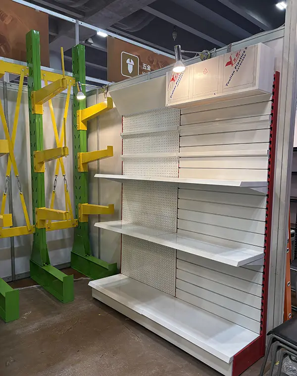 Exhibition booth product tour