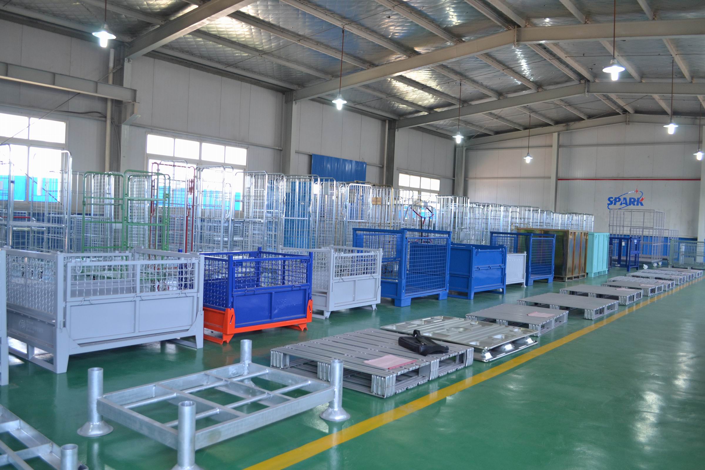 High Quality Heavy-Duty Industrial Steel Pallets Durable Foldable Drive-In Rack Storage Equipment Stackable Pallets on Sale