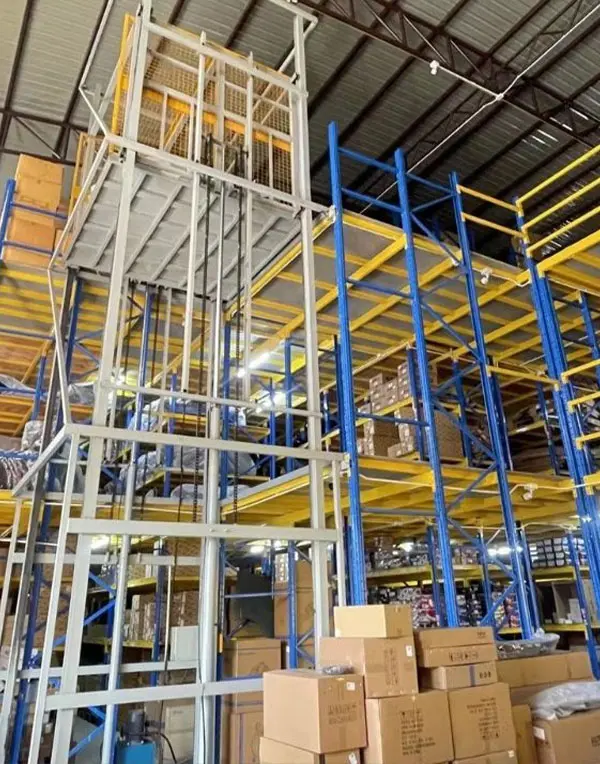 Cold storage warehouse equipped with push back pallet rack systems