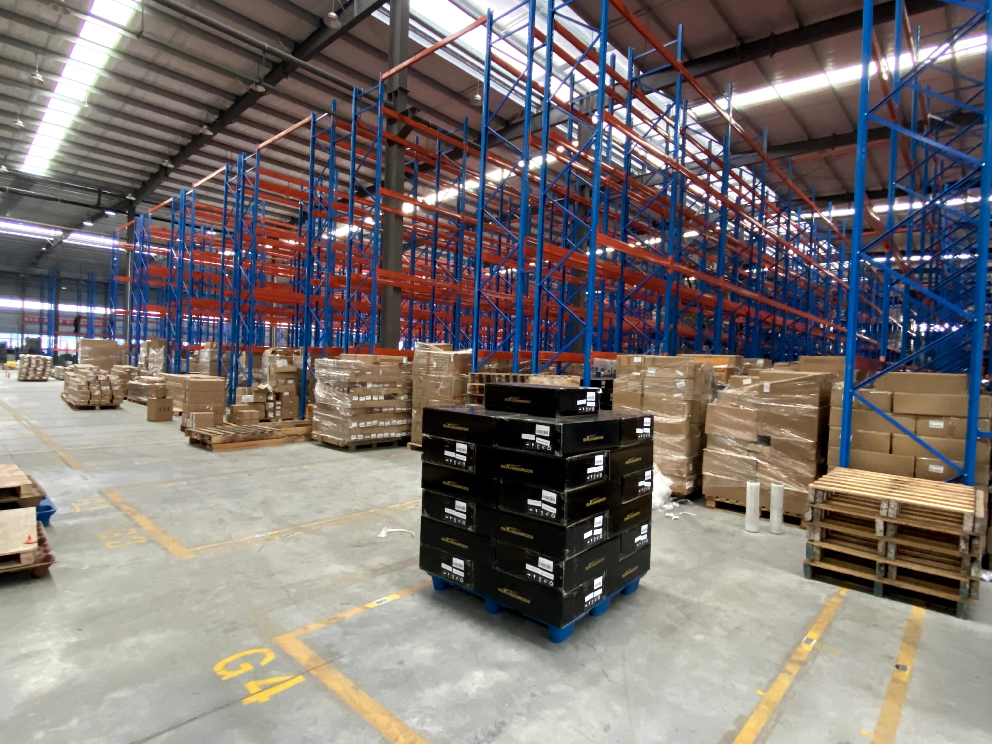 China Supplier Hot Seller Warehouse Racking Storage Shelf Push Back Metal Pallet Rack for Industry