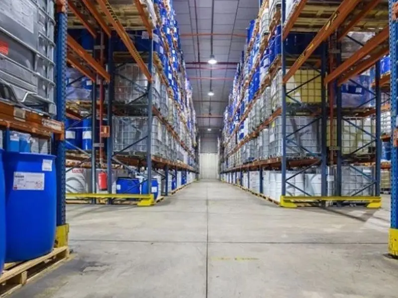Corrosion resistant chemical storage pallet racking