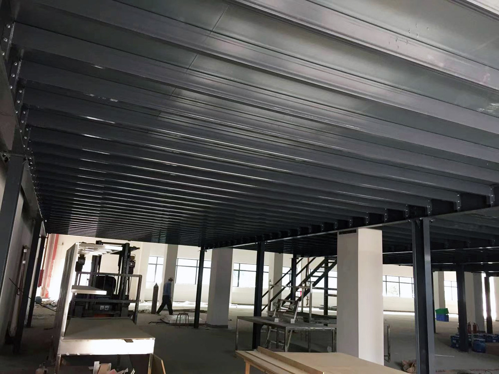 Mezzanine Detailed Image 4